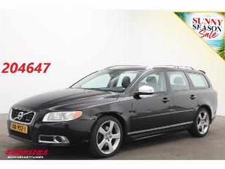 uszkodzony samochody osobowe Volvo V-70 2.0T Aut. R-Edition Clima Navi Cruise SHZ PDC AHK HighPerf.Audio 2011/4