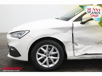 Seat Leon Sportstourer 2.0 TDI Aut. Style LED ACC Virtual Apple/Android Camera LRHZ SHZ picture 11