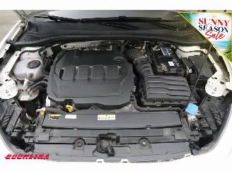 Seat Leon Sportstourer 2.0 TDI Aut. Style LED ACC Virtual Apple/Android Camera LRHZ SHZ picture 8