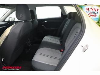 Seat Leon Sportstourer 2.0 TDI Aut. Style LED ACC Virtual Apple/Android Camera LRHZ SHZ picture 20