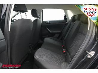 Volkswagen Polo 1.0 MPI Comfortline Airco Bluetooth Cruise picture 16