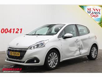 Voiture accidenté Peugeot 208 1.2 PT. 110 Signature Clima PDC Mirrorlink Camera 93.920 km! 2019/1