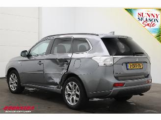 Mitsubishi Outlander 2.0 PHEV Instyle+ 4X4 ACC Schuifdak Leder Camera SHZ 183.069 km! picture 4
