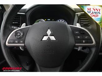 Mitsubishi Outlander 2.0 PHEV Instyle+ 4X4 ACC Schuifdak Leder Camera SHZ 183.069 km! picture 17