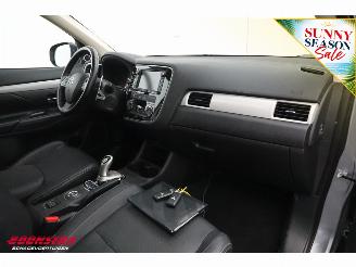 Mitsubishi Outlander 2.0 PHEV Instyle+ 4X4 ACC Schuifdak Leder Camera SHZ 183.069 km! picture 10