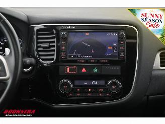 Mitsubishi Outlander 2.0 PHEV Instyle+ 4X4 ACC Schuifdak Leder Camera SHZ 183.069 km! picture 12
