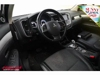 Mitsubishi Outlander 2.0 PHEV 4WD Executive Edition Navi Clima Cruise Camera AHK picture 17