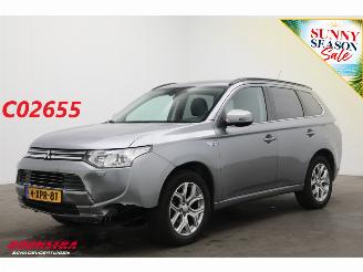 Vaurioauto  passenger cars Mitsubishi Outlander 2.0 PHEV 4WD Executive Edition Navi Clima Cruise Camera AHK 2014/10