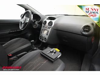 Opel Corsa 1.4-16V Anniversary Edition 3-drs Airco Navi Bluetooth PDC picture 10