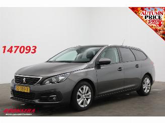 Käytettyjen passenger cars Peugeot 308 SW 1.2 PureTech Active Pano Navi Cruise Clima Apple/Android PDC 2018/5