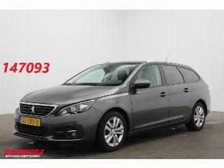 Gebrauchtwagen PKW Peugeot 308 SW 1.2 PureTech Active Pano Navi Cruise Clima Apple/Android PDC 2018/5