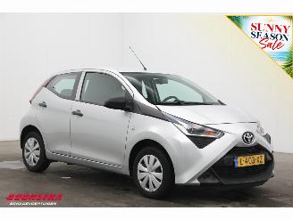Toyota Aygo 1.0 VVT-i x-fun Airco Bluetooth 38.601 km! picture 2