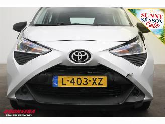 Toyota Aygo 1.0 VVT-i x-fun Airco Bluetooth 38.601 km! picture 6
