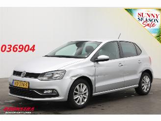 Voiture accidenté Volkswagen Polo 1.0 Comfortline Edition Clima Cruise Bluetooth AHK 2016/8
