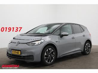 damaged passenger cars Volkswagen ID.3 Life 58 kWh ACC Navi Clima Virtual SHZ LrHZ PDC 2020/12