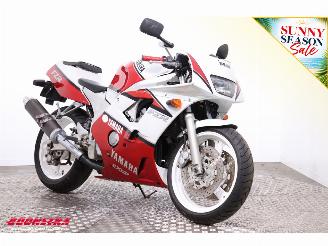 Yamaha FZR 400 RR picture 2
