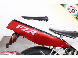Yamaha FZR 400 RR picture 9