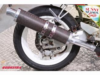 Yamaha FZR 400 RR picture 10
