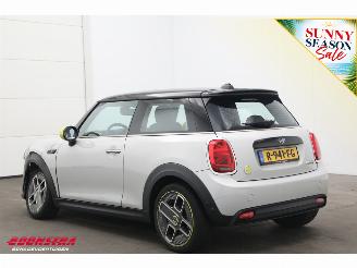Mini Electric MINI Yours 33 kWh LED Apple/Android Clima Cruise picture 4
