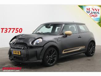 Mini Cooper SE Electric Camden 33 kWh 3-drs Clima Cruise Navi PDC SHZ picture 1