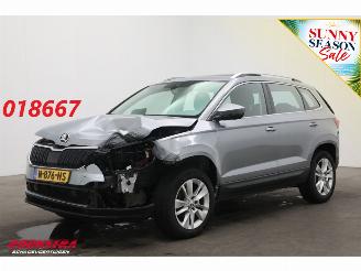 krockskadad bil auto Skoda Karoq 1.5 TSI DSG ACT Business Edition Plus ACC Navi Clima SHZ Camera PDC 2021/11