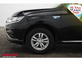 Mitsubishi Outlander 2.4 PHEV 4WD Pure Cruise Clima Camera PDC picture 15