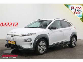 uszkodzony samochody osobowe Hyundai Kona EV Fashion 64 kWh LED ACC Apple/Android Camera 2020/12