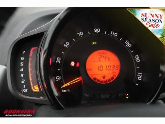 Toyota Aygo 1.0 VVT-i x-play 5-drs Airco Cruise Camera Bluetooth picture 26