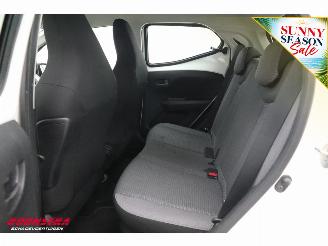 Toyota Aygo 1.0 VVT-i x-play 5-drs Airco Cruise Camera Bluetooth picture 22