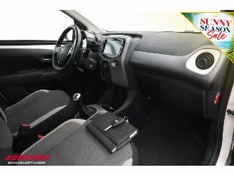 Toyota Aygo 1.0 VVT-i x-play 5-drs Airco Cruise Camera Bluetooth picture 18
