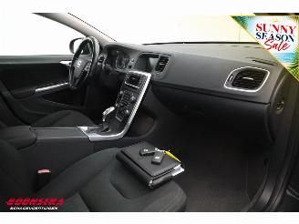 Volvo S-60 1.6 T3 AUT Kinetic Navi Cliam Cruise PDC picture 11
