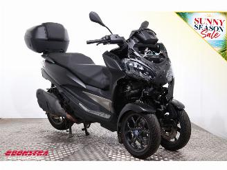 Piaggio  MP3 530 HPE Exclusive Cruise Bluetooth Camera 4.372 km! picture 2