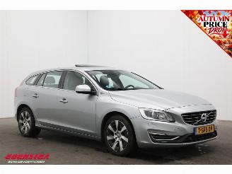 Volvo V-60 2.4 D6 AWD Plug-In Hybrid Summum Glasdak Navi Memory Leder SHZ Camera PDC AHK picture 2