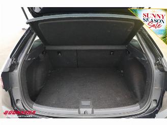 Volkswagen Taigo 1.0 TSI Life ACC Airco Virtual Apple/Android picture 27