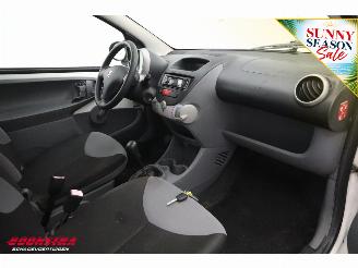 Peugeot 107 1.0-12V XR 3-drs picture 5