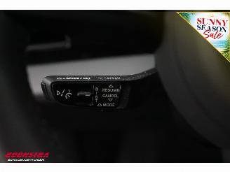 Porsche Taycan 4 93 kWh Pano ACC Virtual Memory Leder SHZ Camera 360° Apple/Android picture 19