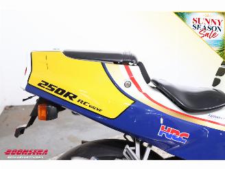 Honda NSR 250 MC18 Rothmans picture 9