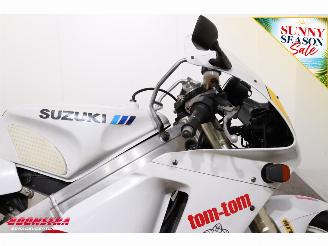 Suzuki RGV 250 VJ22 Pepsi picture 12