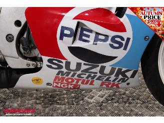 Suzuki RGV 250 VJ22 Pepsi picture 11