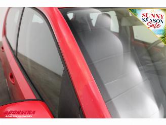 Volkswagen Up! 1.0 move up! 5-drs BlueMotion Airco picture 11