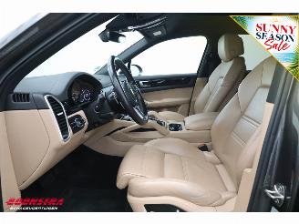 Porsche Cayenne 3.0 E-Hybrid Sport Chrono PASM PDLS Memory Leder SHZ Clima Navi Camera PDC picture 9