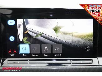 Volkswagen Golf 2.0 TSI GTI Clubsport DSG 300 PK LED ACC Virtual Apple/Android Camera LRHZ SHZ picture 25