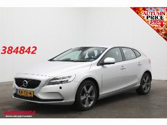 Coche accidentado Volvo V-40 2.0 T3 Momentum Navi Cruise SHZ PDC LMV 2016/9