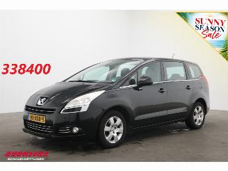 Damaged car Peugeot 5008 1.6 THP Active 7p. Pano Cruise Clima Leder PDC 2012/7