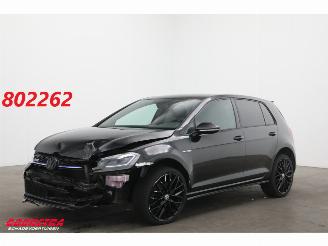 škoda osobní automobily Volkswagen Golf 1.4 TSI GTE LED ACC Virtual Camera PDC 2017/9