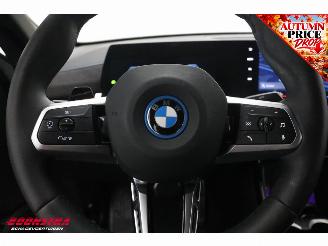 BMW iX2 eDrive20 67 kWh M Sport Edition ACC Navi Clima Leder SHZ Virtual Apple/Android Camera PDC picture 24