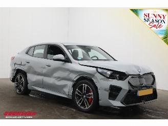 BMW iX2 eDrive20 67 kWh M Sport Edition ACC Navi Clima Leder SHZ Virtual Apple/Android Camera PDC picture 2