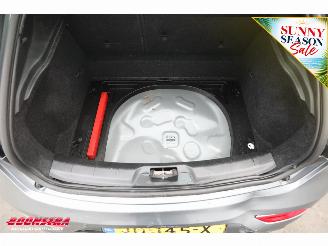 Volvo V-40 2.0 T2 Nordic+ Cruise Clima Navi Bluetooth SHZ PDC picture 10