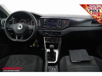 Volkswagen Polo 1.0 MPI Trendline Bluetooth Airco Cruise AHK picture 11