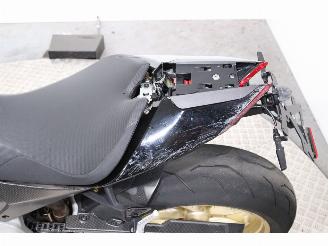 Aprilia RSV4 1100 Factory ABS LED Cruise Quickshift LapTimer 4.235 km! picture 16